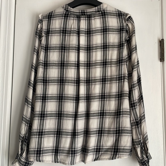 Old Navy Black/White/Grey Plaid Ruffle Yoke Flannel Blouse XS - Picture 6 of 6